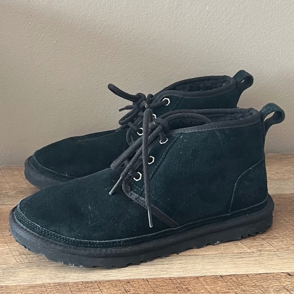 UGG Men's Black Neumel Suede Boot ~ Size 8 - Picture 1 of 9